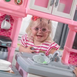 Step2 Great Gourmet Kitchen - Pink -Step2 GUEST b7fe852e 72b5 4a96 8108 d5fdfe52d8ec