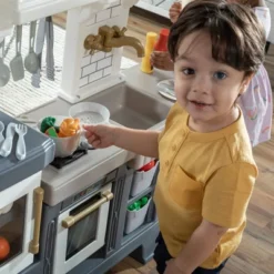 Step2 Gilded Gourmet Kitchen - 21pc -Step2 GUEST cc673661 df23 4abe 903a 4e70771d75cb